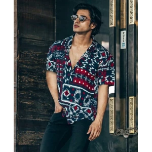 Half Sleeves Regular Fit Men's Casual Shirt